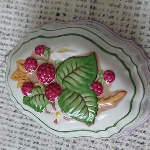 Vintage Le Cordon Bleu raspberries and floral jello mold.